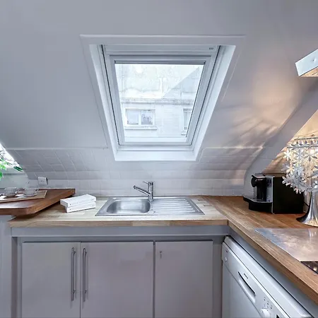 Unique & Beautiful Duplex In Saint-germain