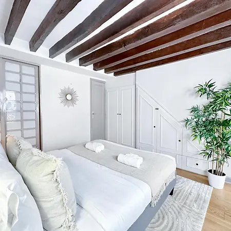 Unique & Beautiful Duplex In Saint-germain Paris