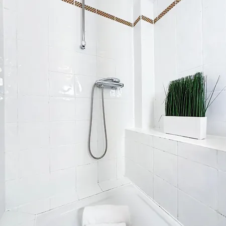 Unique & Beautiful Duplex In Saint-germain *
